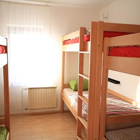 Vrba * Ljubljana